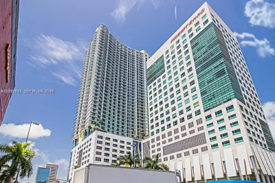 185 SW 7th St #1414, Miami: photo 1 of 28