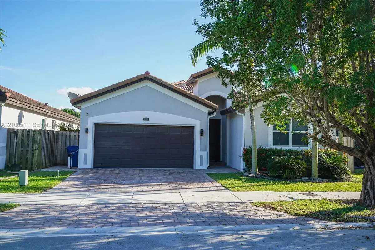 11868 SW 253rd St, Homestead: photo 1 of 31