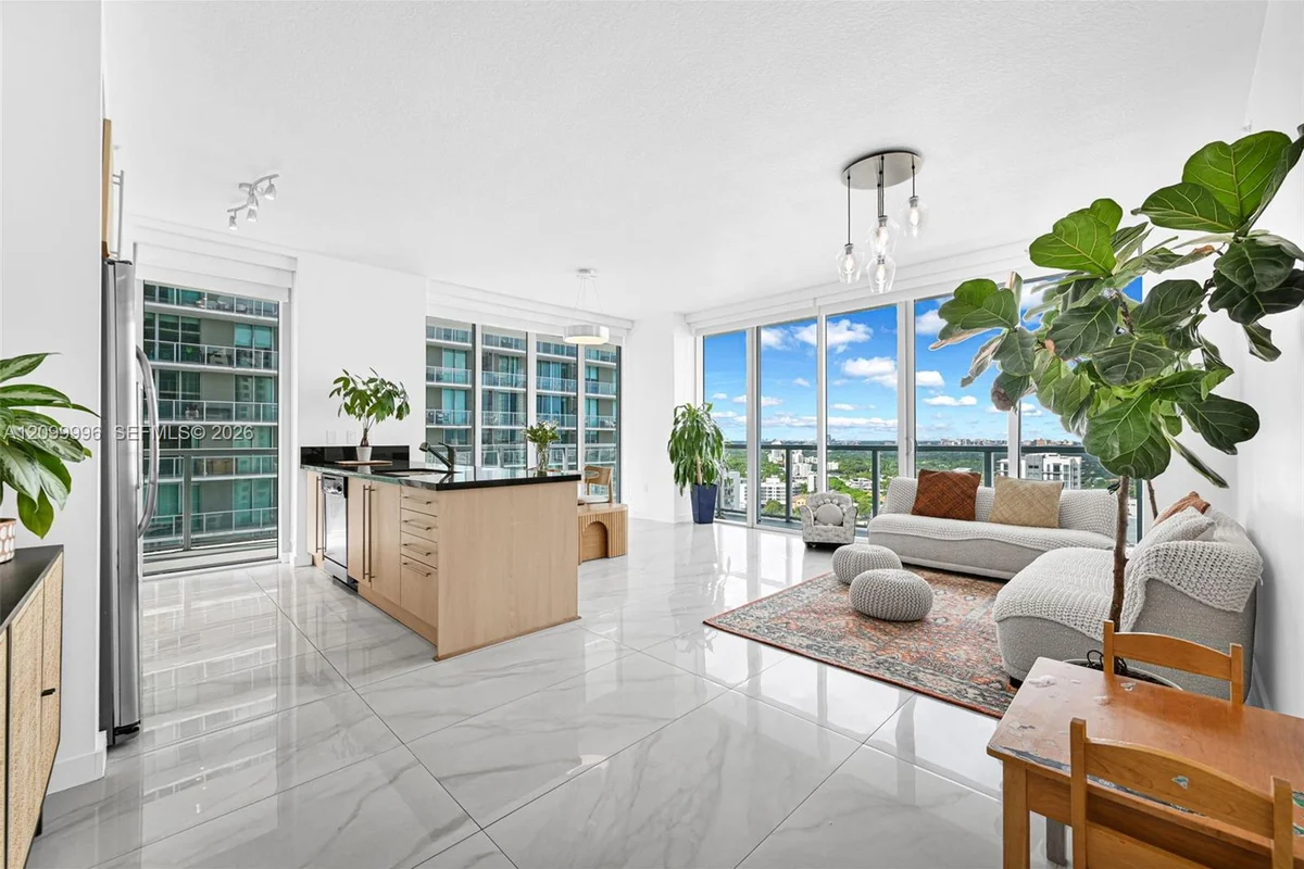 1111 SW 1st Ave #2714-N, Miami: photo 1 of 48