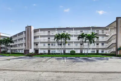 3010 Guildford A, Boca Raton: photo 1 of 46