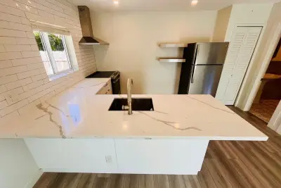 1215 NE 17th Ave #7, Fort Lauderdale: photo 1 of 18