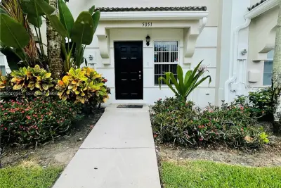 5051 Palmbrooke Cir, West Palm Beach: photo 1 of 30