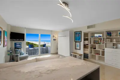 465 Ocean Dr #718, Miami Beach: photo 1 of 27