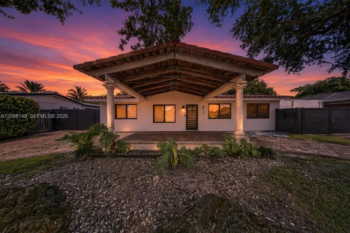 8315 SW 99th Ct, Miami: photo 1 of 31