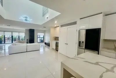 1127 Boca Cove Ln, Highland Beach: photo 1 of 33
