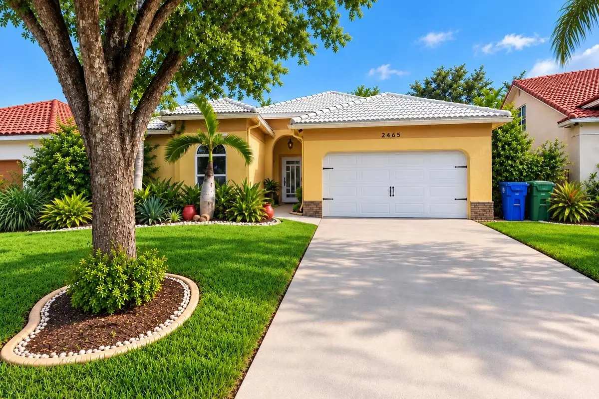 2465 Kimmie Dr, Hollywood: photo 1 of 37