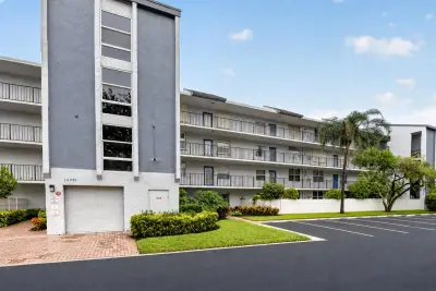 14701 Cumberland Dr #2080, Delray Beach: photo 1 of 40