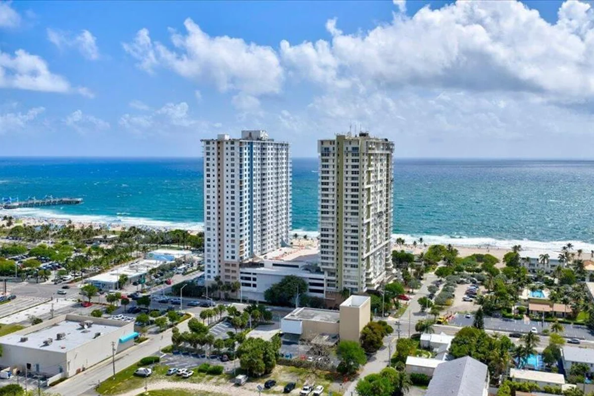 111 Briny Ave #906, Pompano Beach: photo 1 of 26