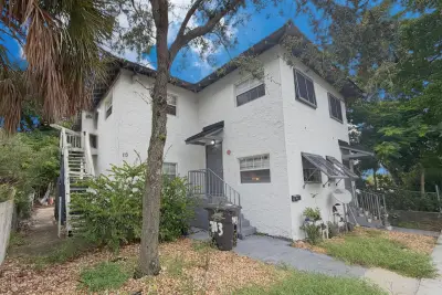 711 8th St #713, West Palm Beach: photo 1 of 11