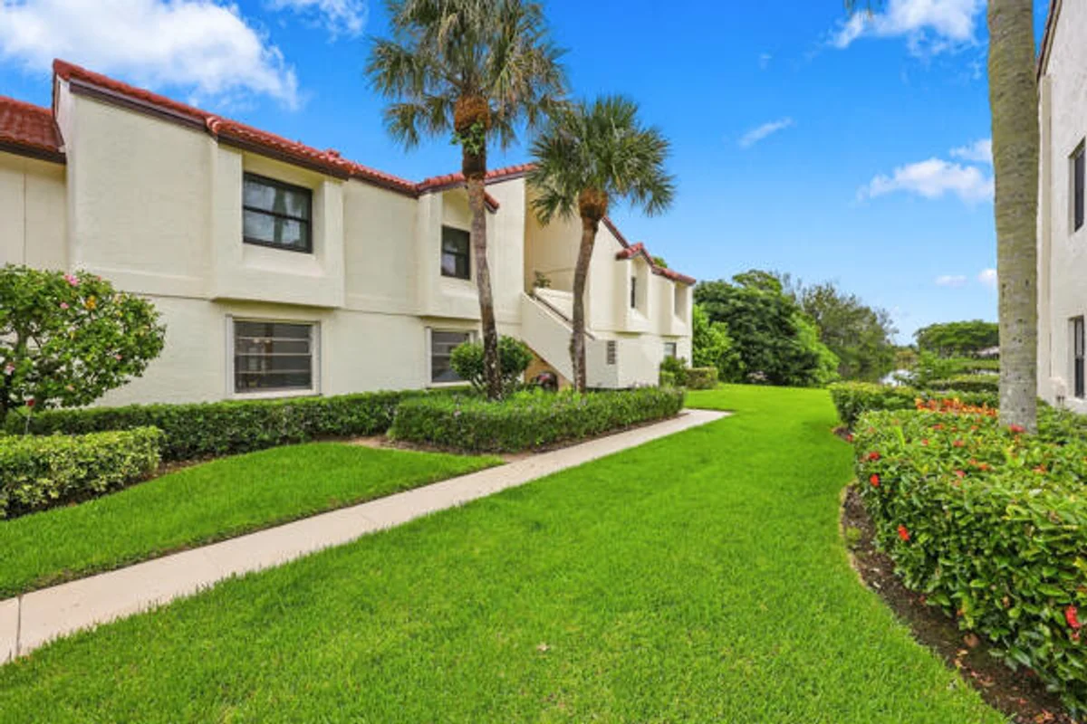 5851 Parkwalk Dr, Boynton Beach: photo 1 of 25