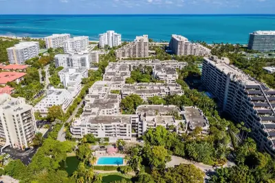 121 Crandon Blvd #358, Key Biscayne: photo 1 of 15