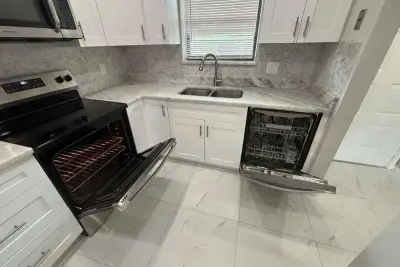 21913 Lake Forest Cir #201, Boca Raton: photo 1 of 11