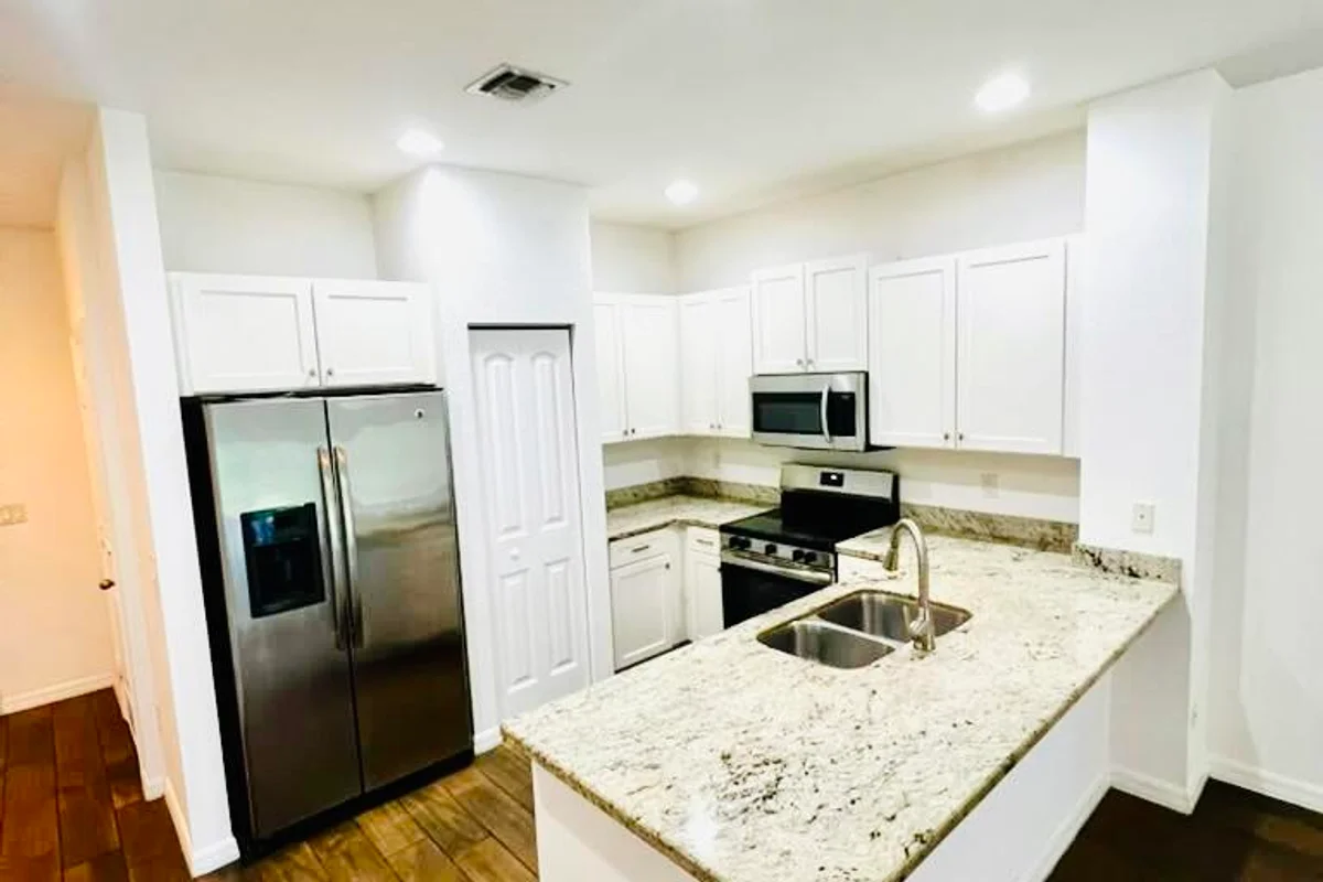 1129 Vermilion Dr, Lake Worth: photo 1 of 24