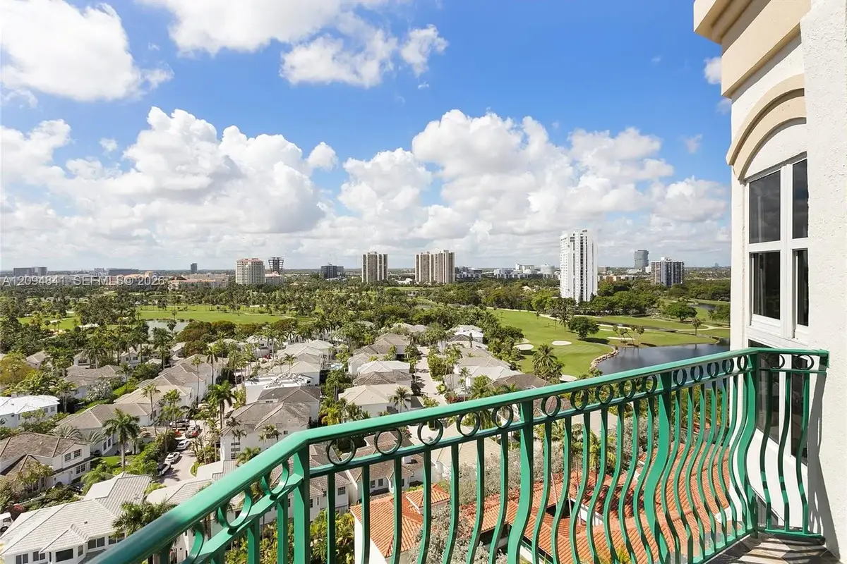 19900 E Country Club Dr #TS08, Aventura: photo 1 of 20
