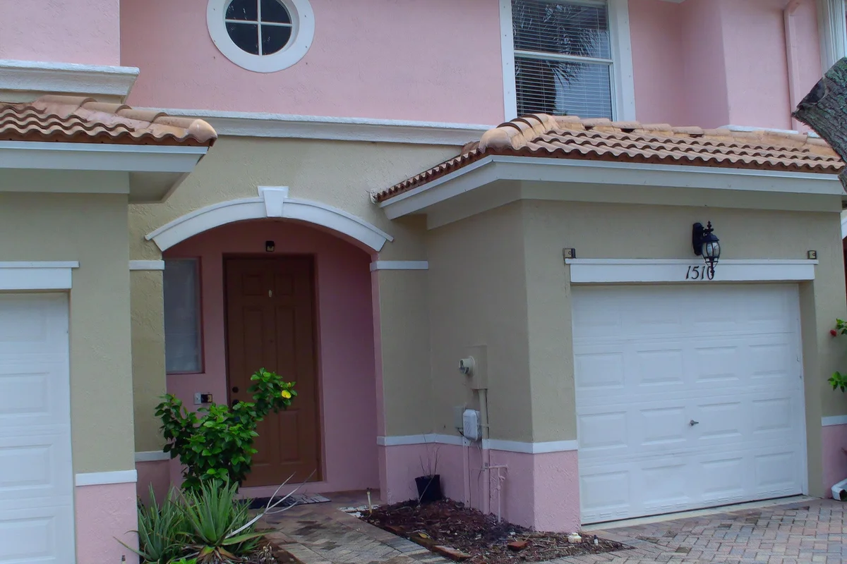 1510 Seminole Palms Dr, Lake Worth: photo 1 of 24