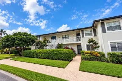 30 Southport Ln #D, Boynton Beach: photo 1 of 16