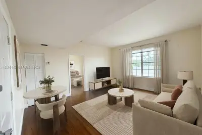 1051 Meridian Ave #1K, Miami Beach: photo 1 of 33