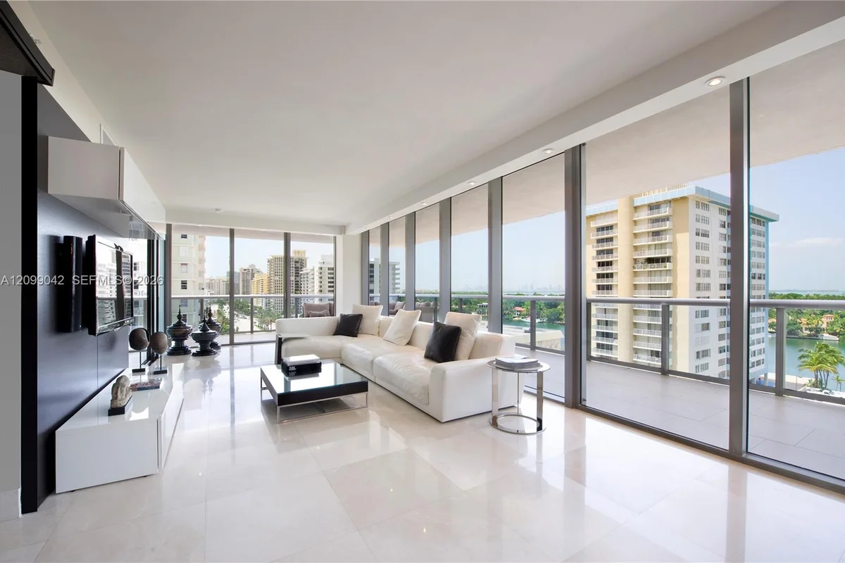 5875 Collins Ave #1008, Miami Beach: photo 1 of 1