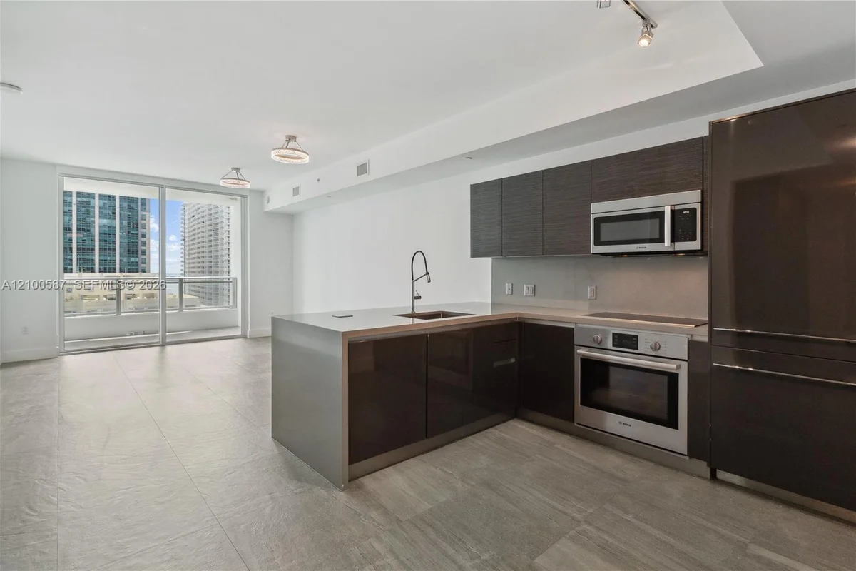 1080 Brickell Ave #2406, Miami: photo 1 of 29