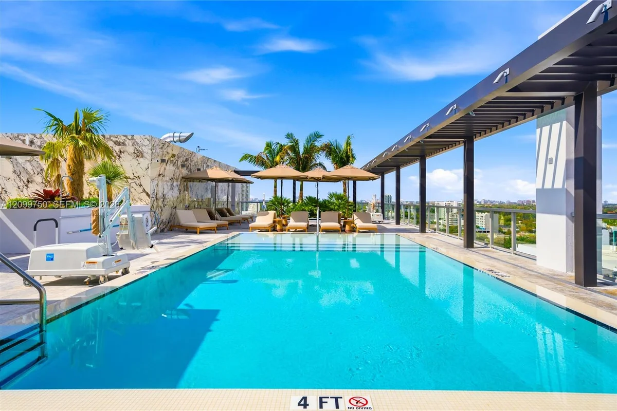 1611 SW 2nd Ave #1104, Miami: photo 1 of 13