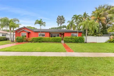 6625 SW 47th St, Miami: photo 1 of 28