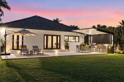 6235 Alton Rd, Miami Beach: photo 1 of 29