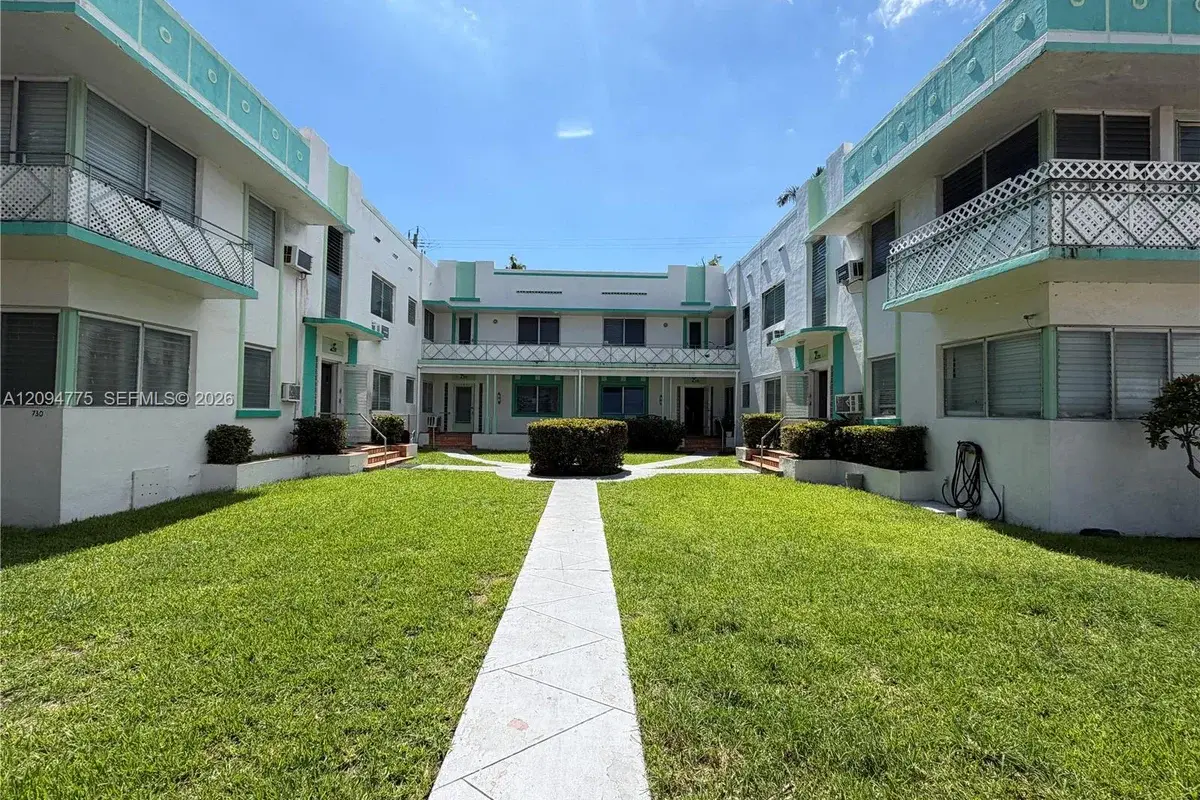 738 15th St #B2, Miami Beach: photo 1 of 7