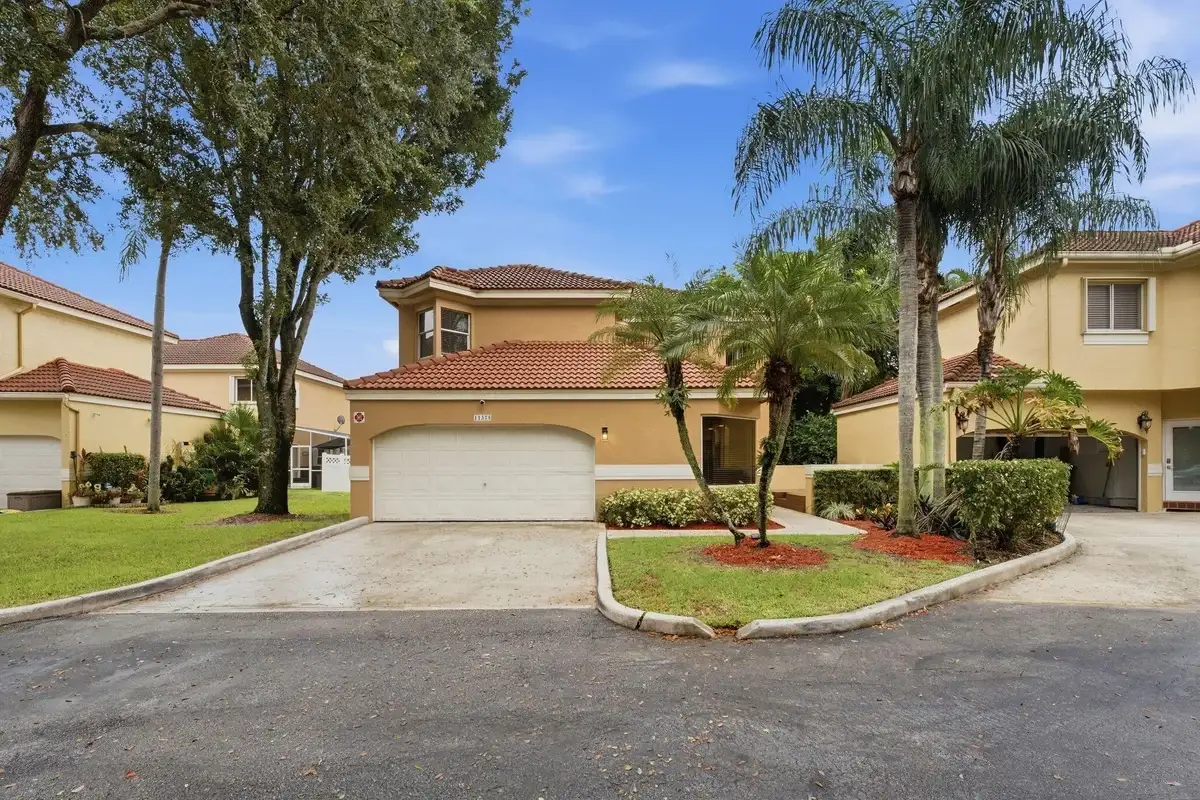 11375 Lakeview Dr #68-U, Coral Springs: photo 1 of 24