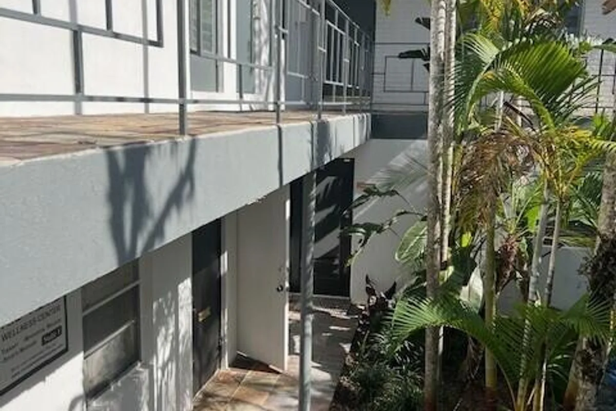 608 SE 6th St #27, Fort Lauderdale: photo 1 of 2