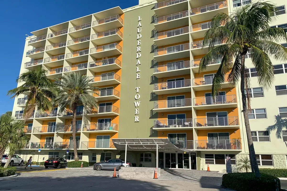 2900 NE 30th St #9D, Fort Lauderdale: photo 1 of 30