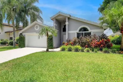 8610 Tourmaline Blvd, Boynton Beach: photo 1 of 31