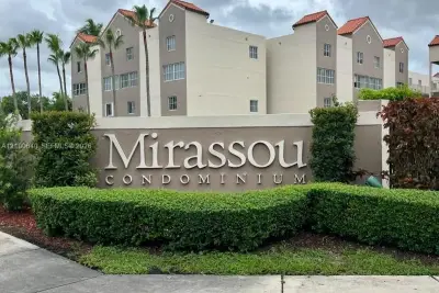6115 NW 186th St #301, Hialeah: photo 1 of 23