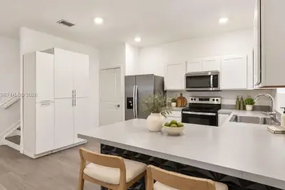 1791 SE 9th Ter, Homestead: photo 1 of 41