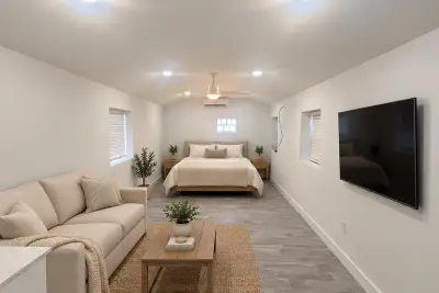 40 SW 8th Ave #1, Delray Beach: photo 1 of 9