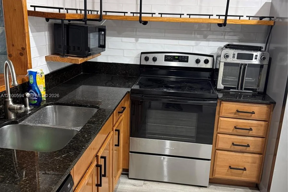 410 NW 68th Ave #517, Plantation: photo 1 of 5