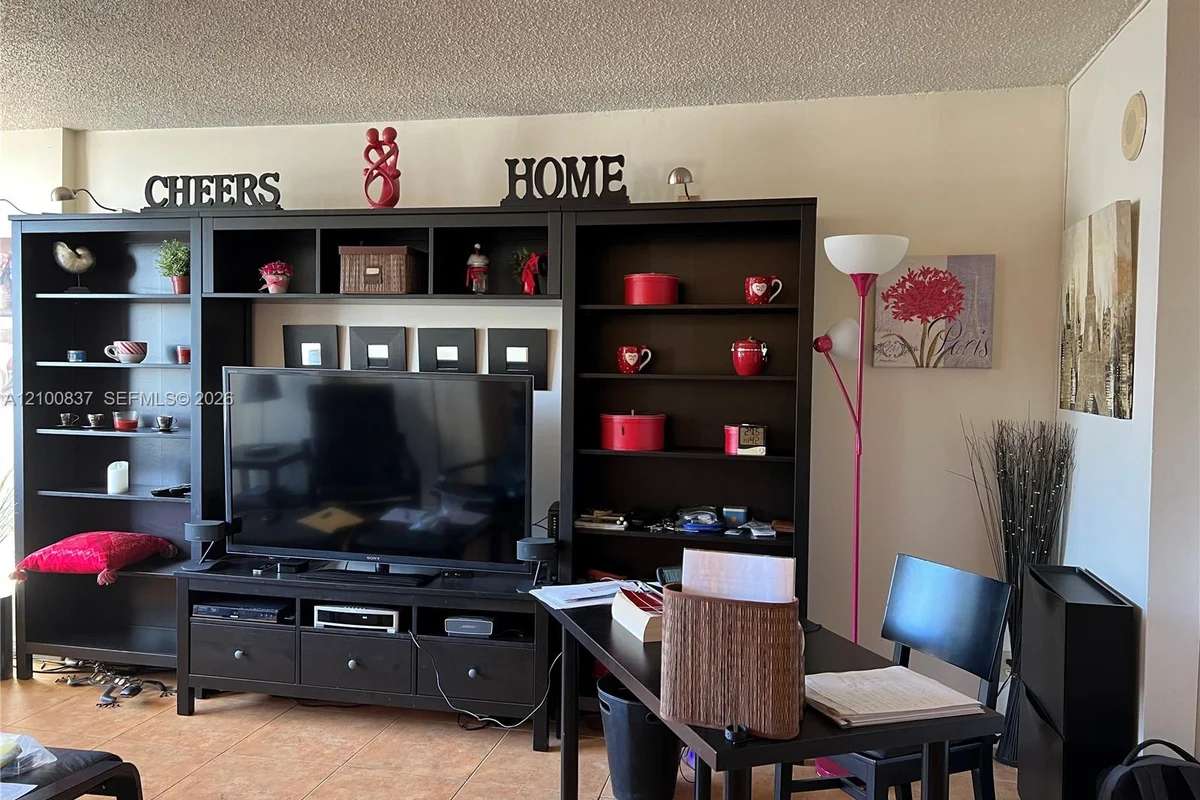 17011 N Bay Rd #918, Sunny Isles Beach: photo 1 of 22