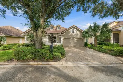 2005 NW 127th Ter, Coral Springs: photo 1 of 38