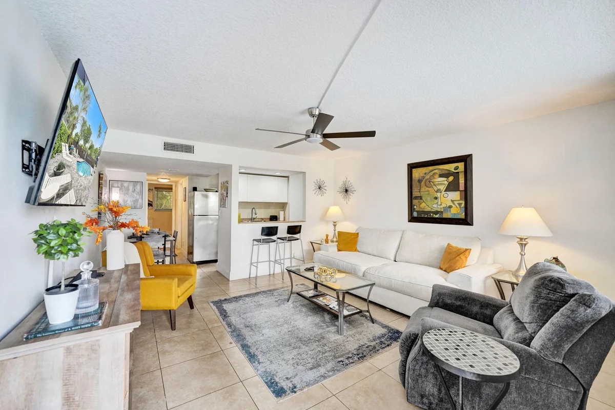 1901 N Andrews Ave #214, Wilton Manors: photo 1 of 35