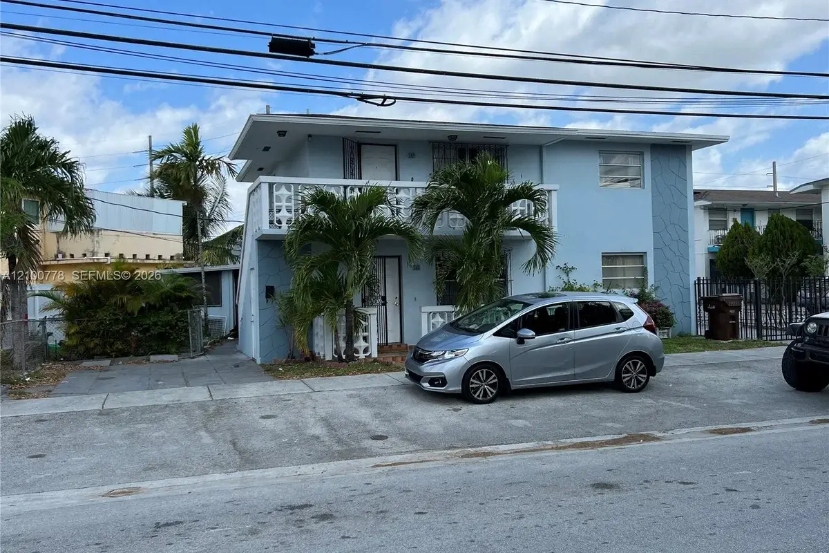 145 W 20th St #1, Hialeah: photo 1 of 6