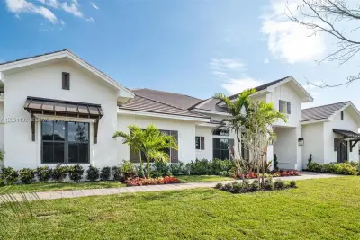11900 SW 14th Pl, Davie: photo 1 of 30