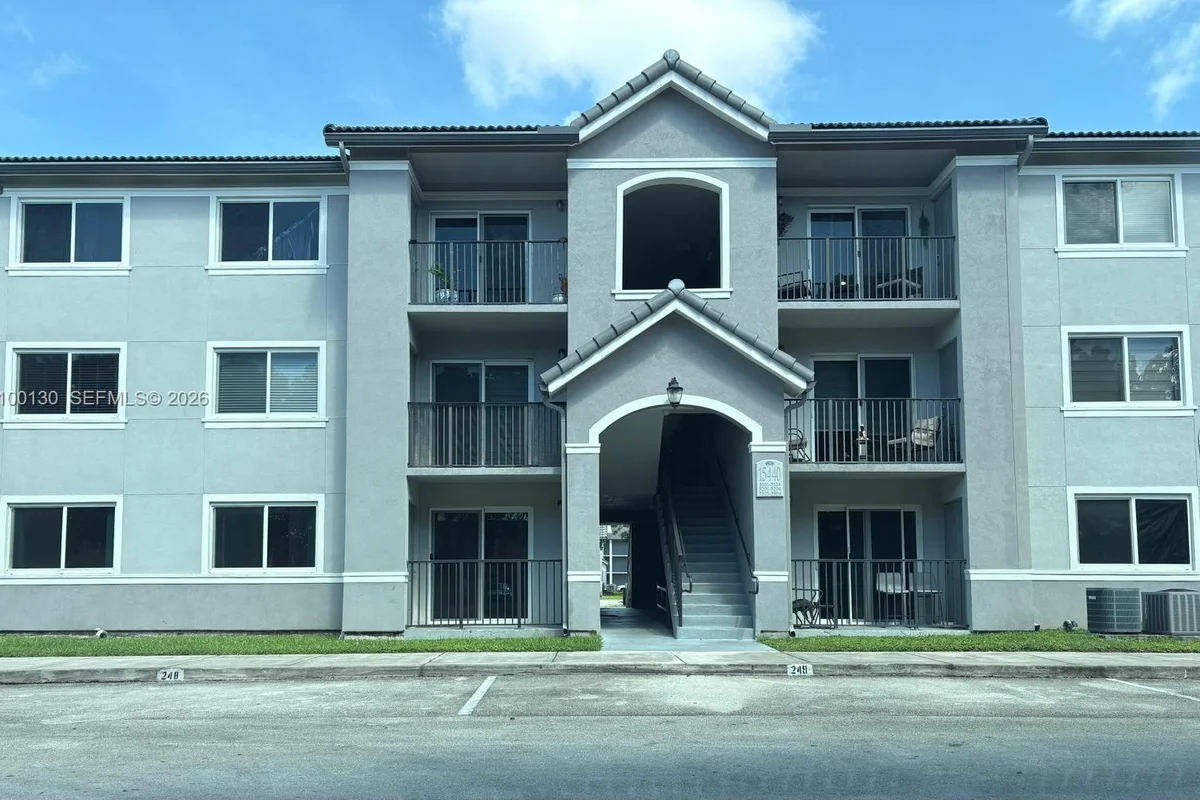 15440 SW 284th St #5101, Homestead: photo 1 of 2