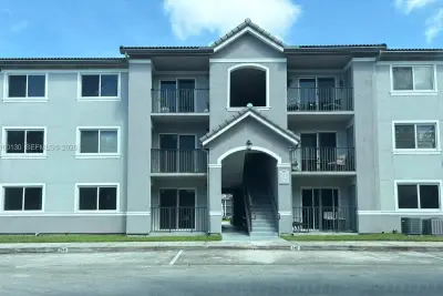 15440 SW 284th St #5101, Homestead: photo 1 of 2