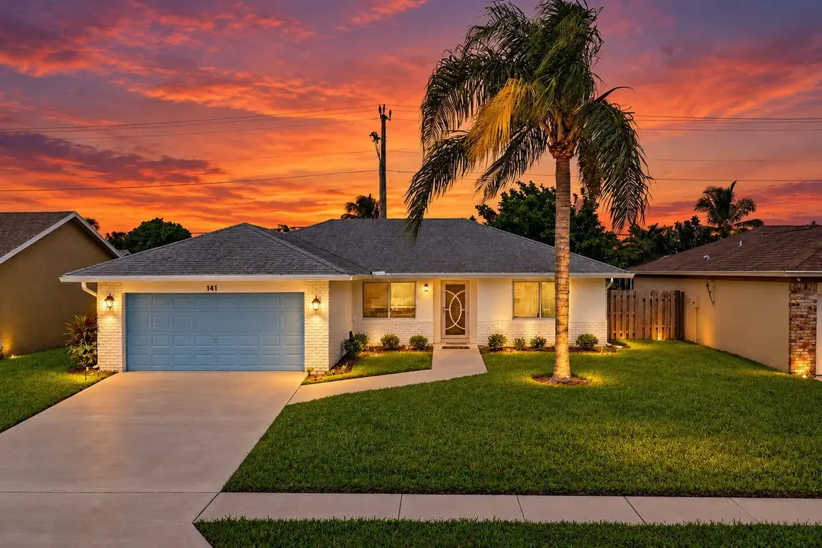 141 Arrowhead Cir, Jupiter: photo 1 of 57