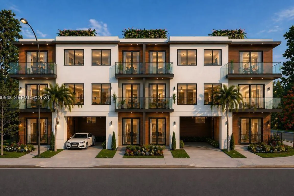 933 SW 4th Ave, Miami: photo 1 of 11