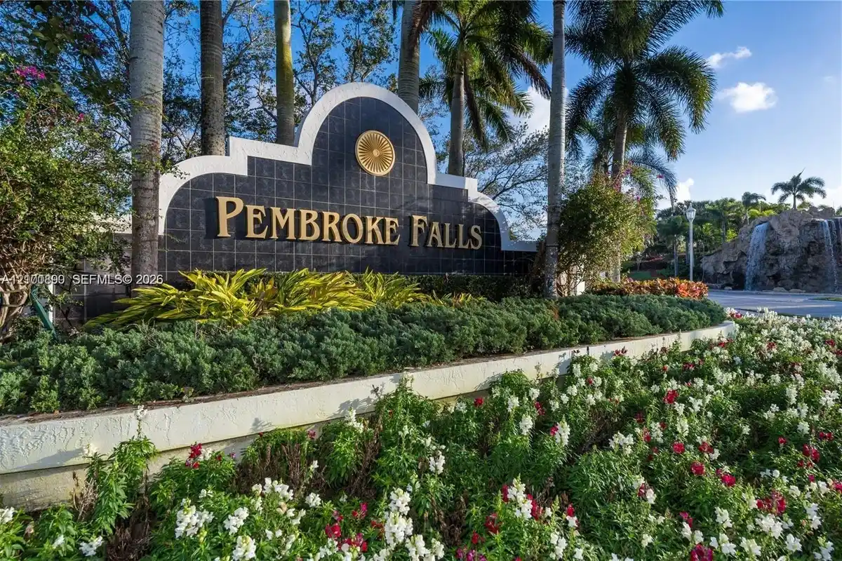 12966 NW 18th Ct, Pembroke Pines: photo 1 of 37