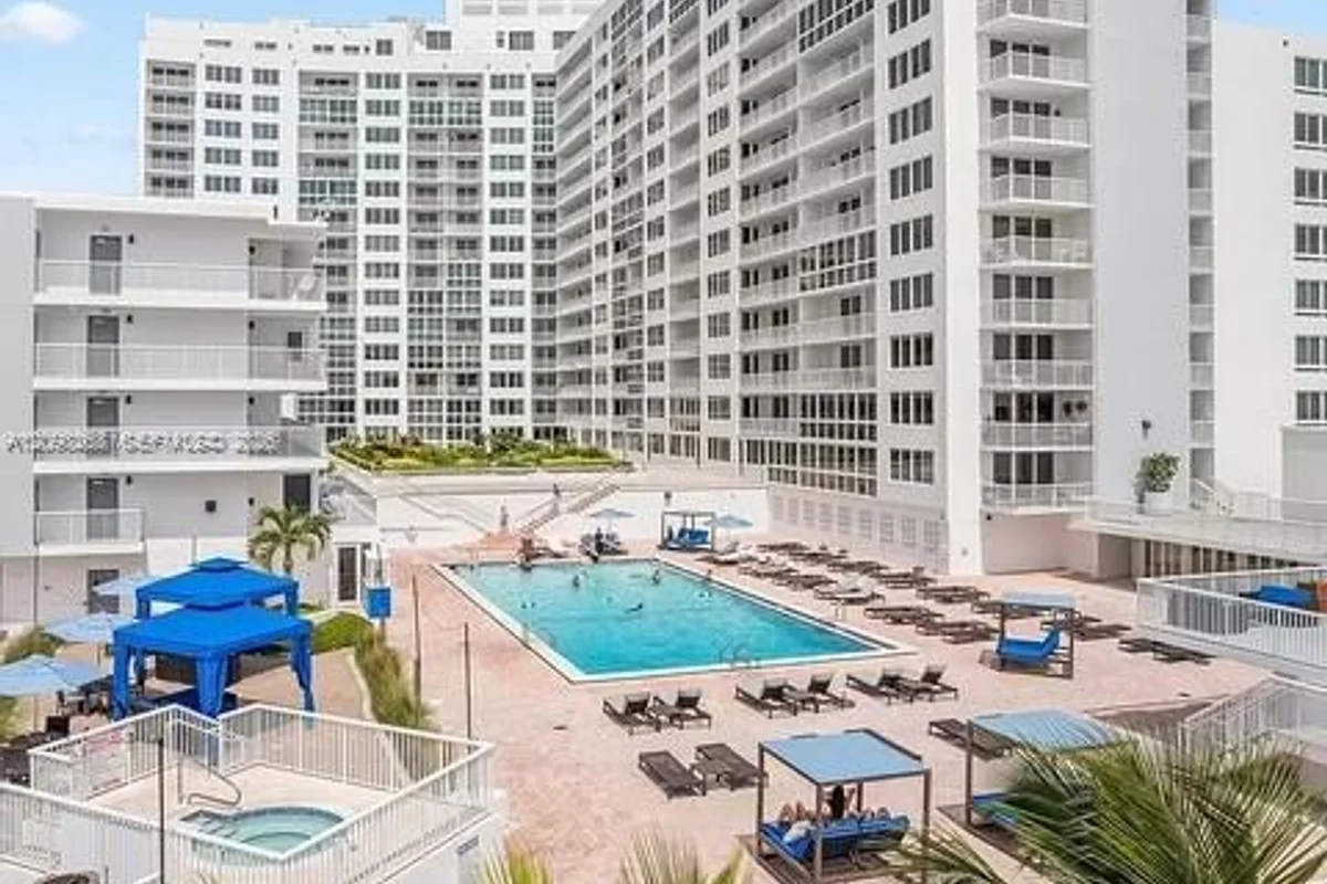 5401 Collins Ave #612, Miami Beach: photo 1 of 20