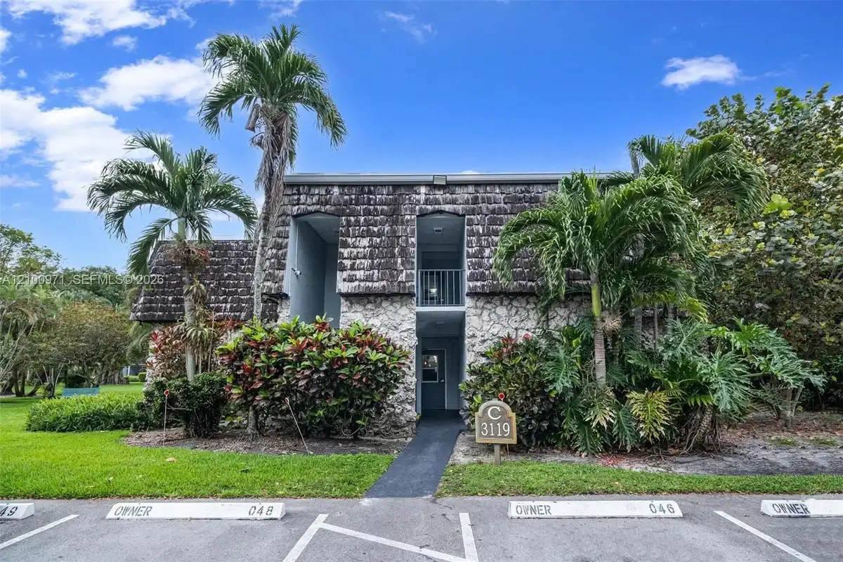 3119 Oakland Shores Dr #C204, Oakland Park: photo 1 of 22