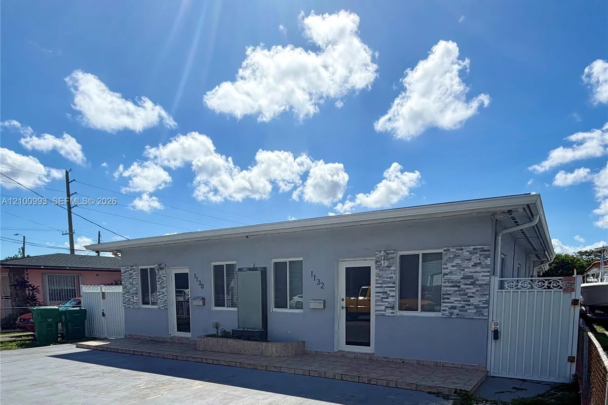 1130 NW 34th Ave #B, Miami: photo 1 of 11