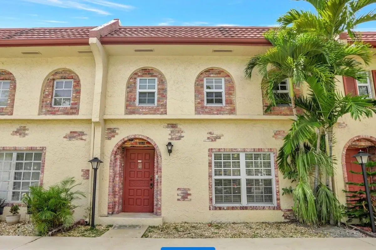 3056 Riverside Dr #6C, Coral Springs: photo 1 of 33