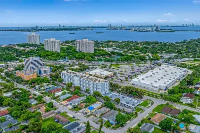 1251 NE 108th St #501, Miami: photo 1 of 36